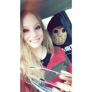 Meet your Posher, Ashley